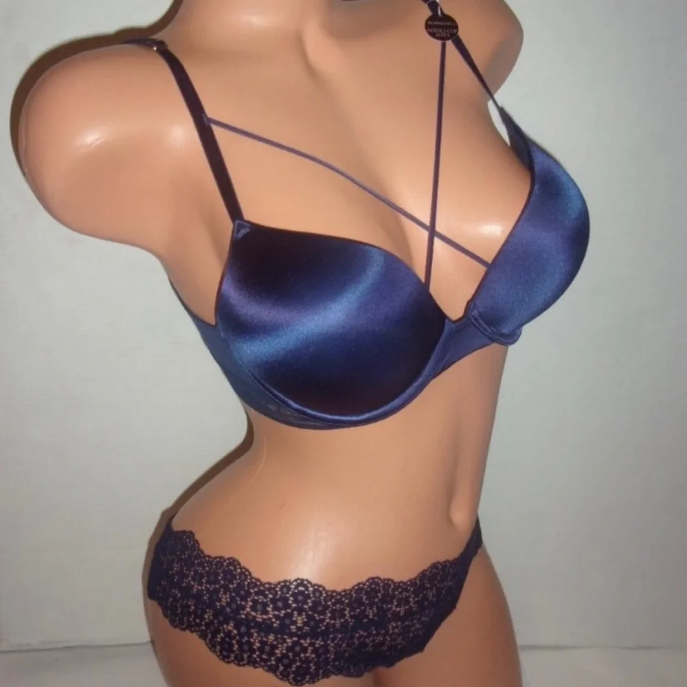 32D Victoria’s Secret bombshell(add 2 cup sizes Plunge Bra & panty lingerie set - Picture 2 of 3